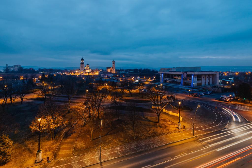 Ferienwohnung Penthouse Anairam Alba Iulia Exterior foto